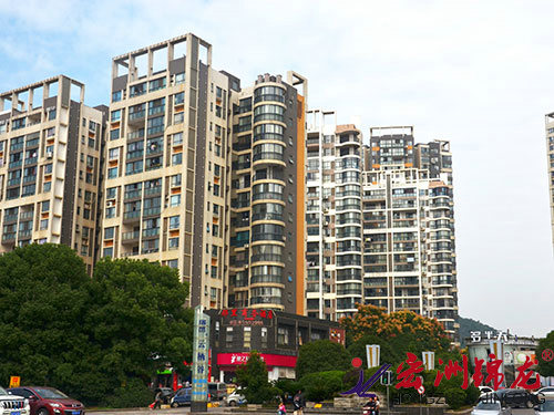 瑞盛云棲谷鋅鋼護(hù)欄工程項(xiàng)目