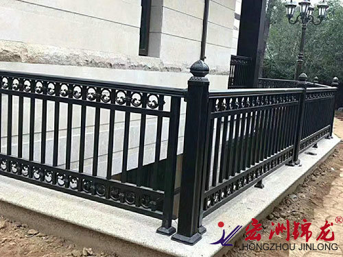 鋁藝陽臺(tái)護(hù)欄