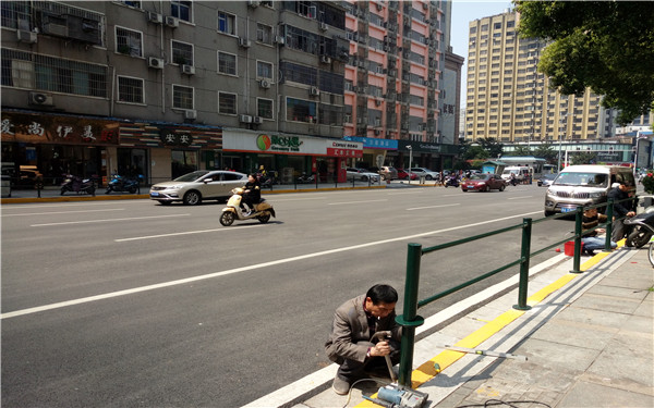 現(xiàn)場(chǎng)安裝施工