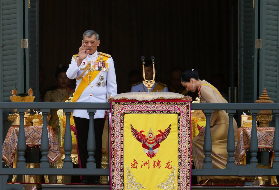 泰國(guó)新國(guó)王同款鋅鋼陽(yáng)臺(tái)護(hù)欄 泰國(guó)新國(guó)王同款鋅鋼陽(yáng)臺(tái)護(hù)欄