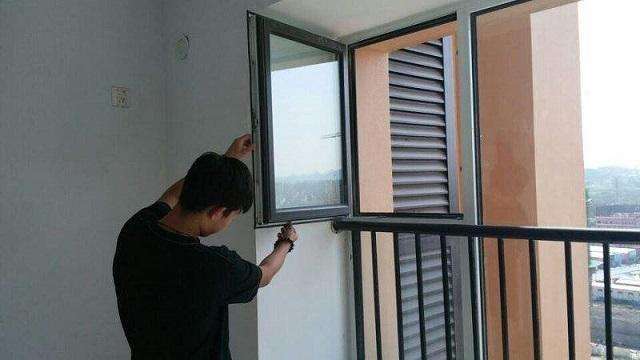 鋅鋼護(hù)欄驗(yàn)收檢查工作