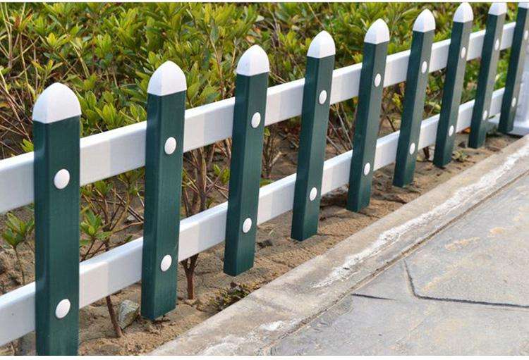 便捷的組裝鋅鋼草坪護(hù)欄圖片