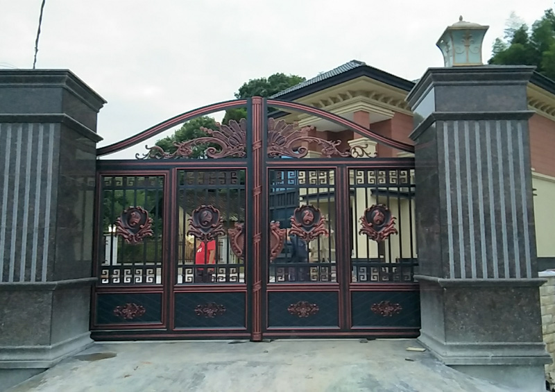 定制鋁藝大門(mén)