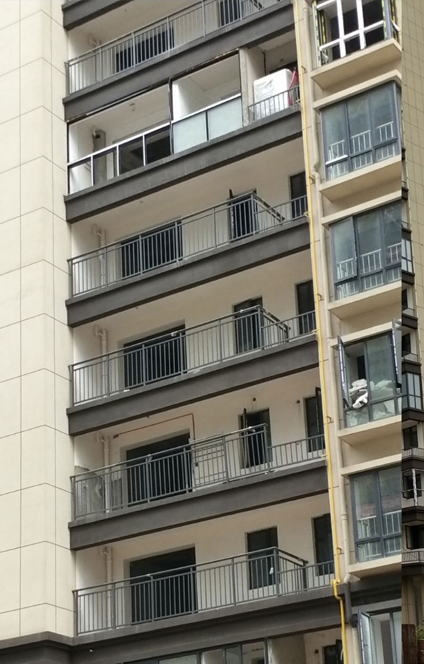 常德市工程鋅鋼陽臺護欄實拍