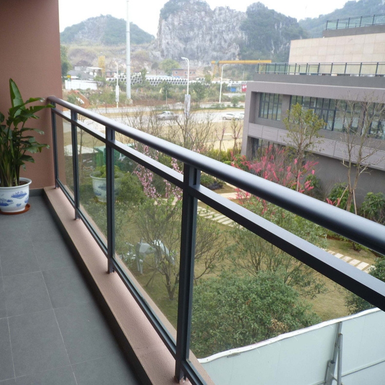 鋅鋼玻璃護欄 鋅鋼玻璃護欄