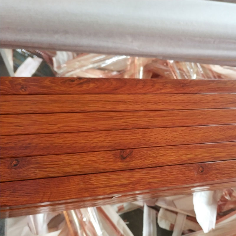 木紋鋅鋼護欄生產(chǎn)加工 木紋鋅鋼護欄生產(chǎn)加工