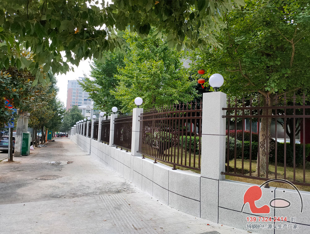 衡陽祁東稅務(wù)局鋅鋼圍墻護欄