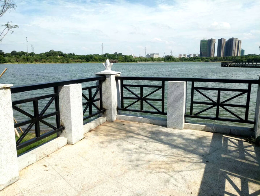 焊接鋅鋼護(hù)欄缺陷